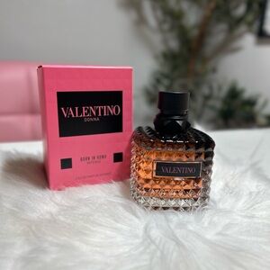 Valentino Donna Born in Roma INTENSE